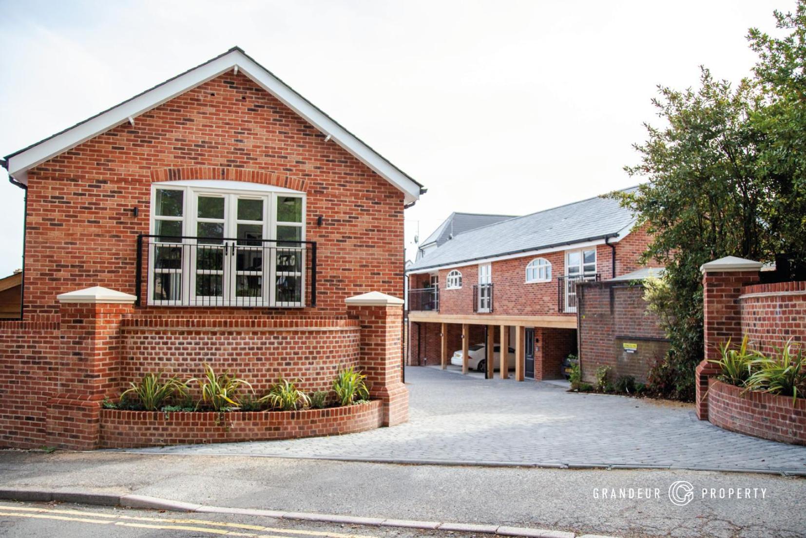 Keepers Cottage By Grandeur Property Poole Exteriör bild